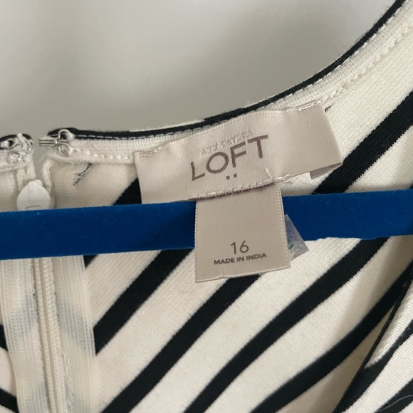 Striped Loft Size 16 Dress - Picture 3 of 3